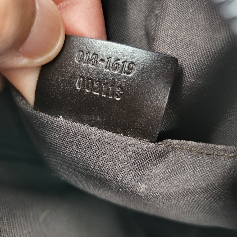 GUCCI GG Supreme Canvas Shoulder Bag..Authentic w/COA.. - Picture 11 of 16